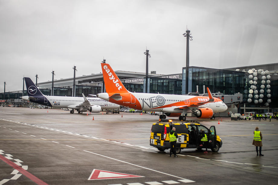 Nakon Belgije i Holandije i Njemačka razmatra uvođenje zabrane letova iz Velike Britanije